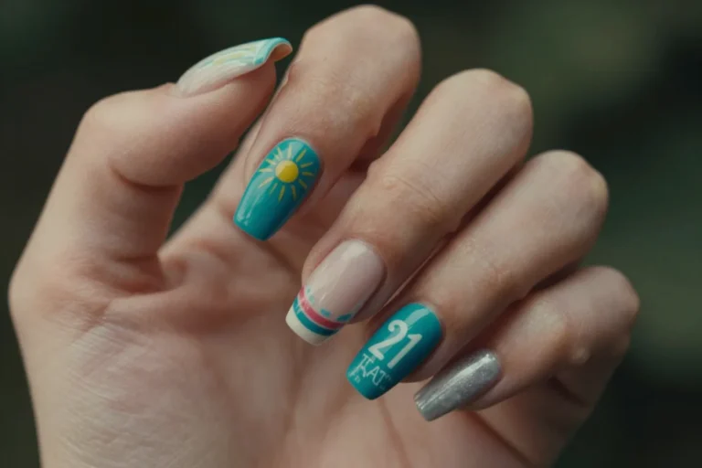 21 Tropical Nails That'll Make You Feel Like You're on Vacation